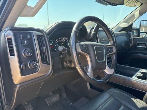 Used 2018 GMC Sierra 2500 Denali w/ Duramax Plus Package image 19