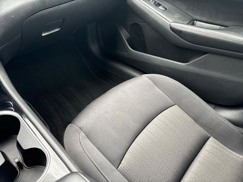 Used 2024 Nissan Altima 2.5 SV FWD image 19