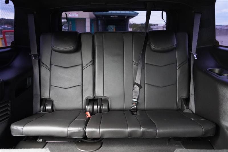 Used 2016 Cadillac Escalade Platinum AWD/4WD image 91