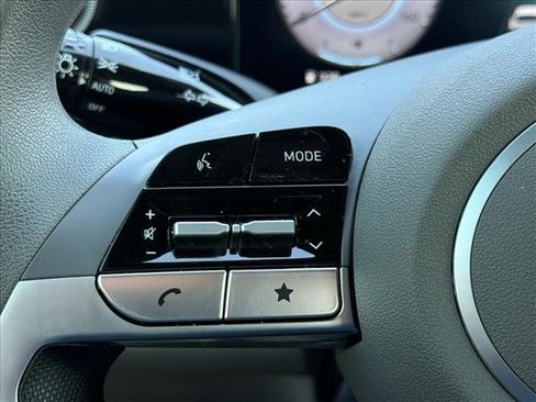 Certified 2024 Hyundai Elantra SEL image 23