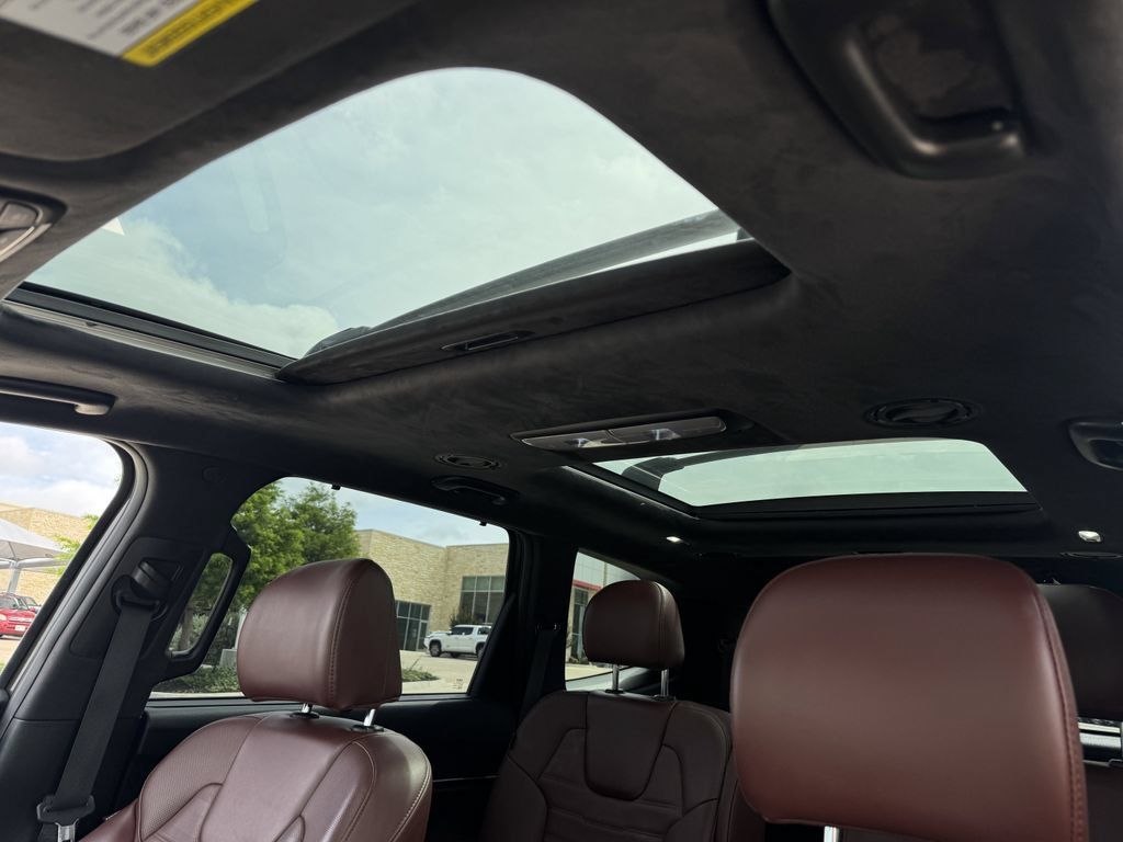 Used 2024 Kia Telluride SX Prestige AWD/4WD image 24