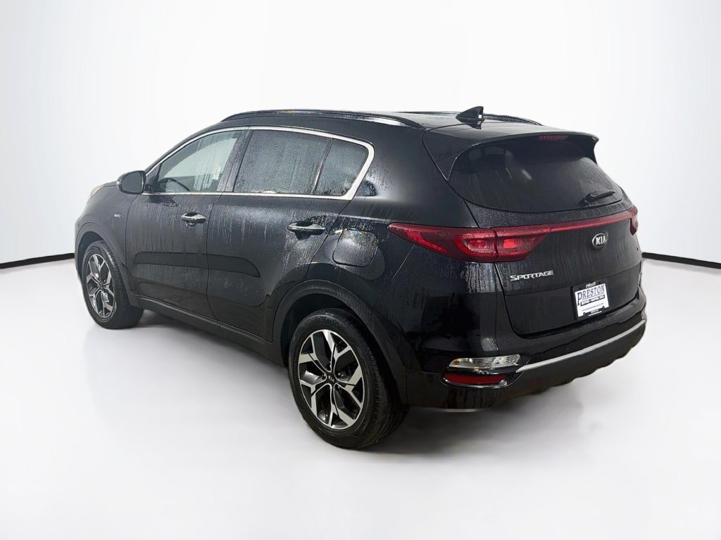 Certified 2022 Kia Sportage EX w/ EX Technology Package AWD/4WD image 7
