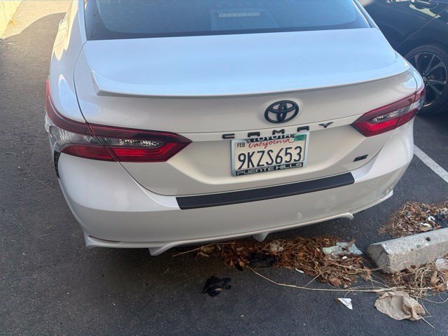 Used 2024 Toyota Camry SE FWD image 9