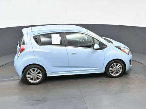 Used 2015 Chevrolet Spark LT FWD image 36