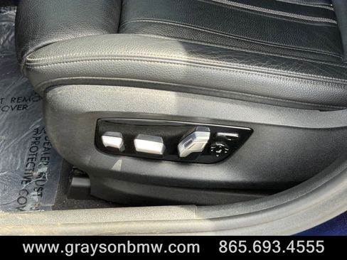 Used 2019 BMW M550i xDrive image 13