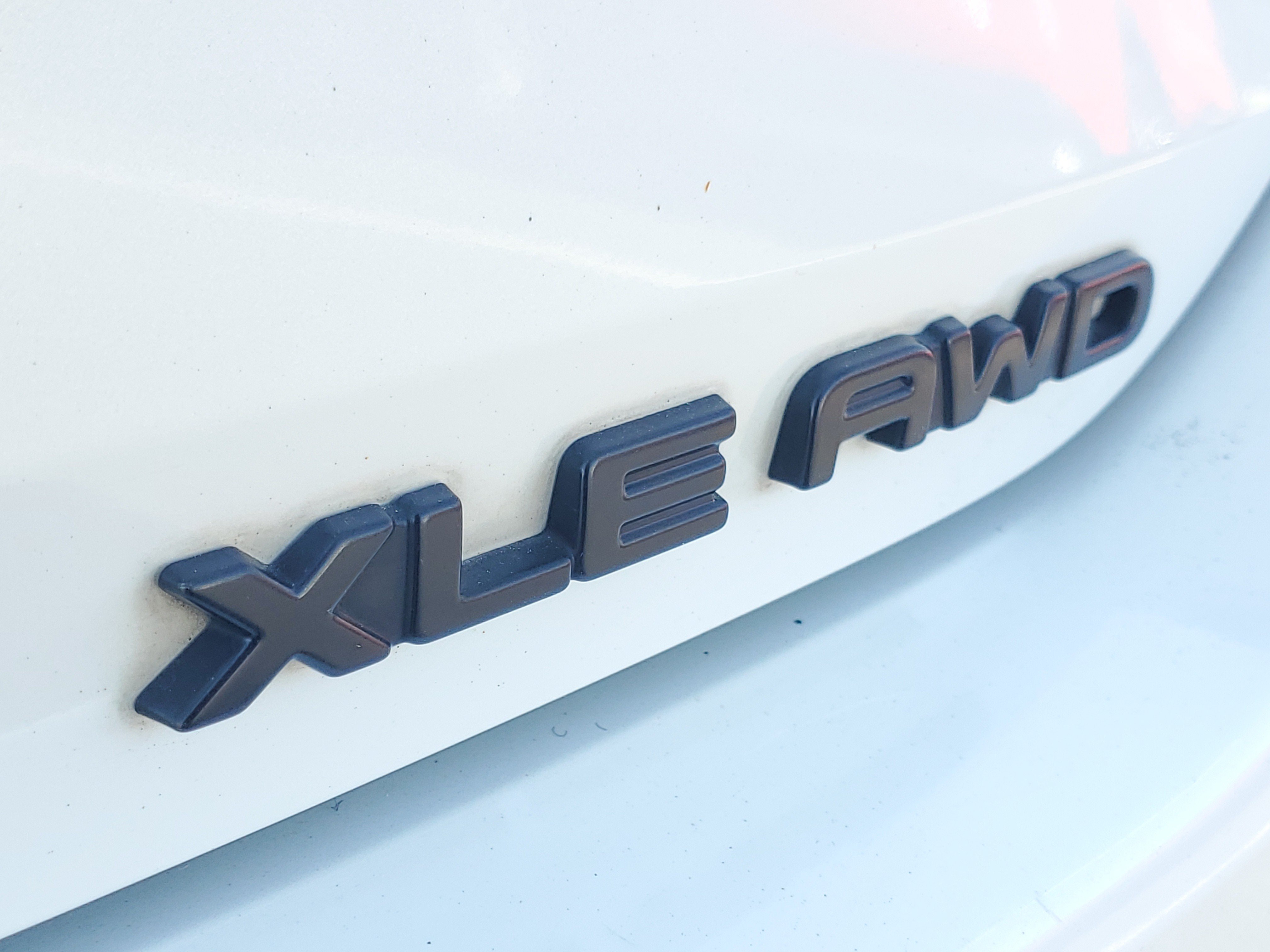 Certified 2021 Toyota Highlander XLE AWD/4WD image 7