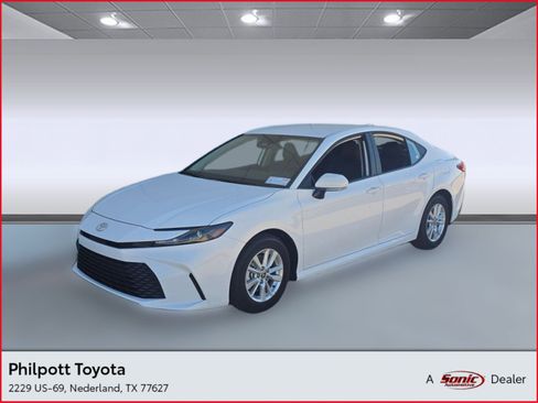 New 2026 Toyota Camry LE image 1