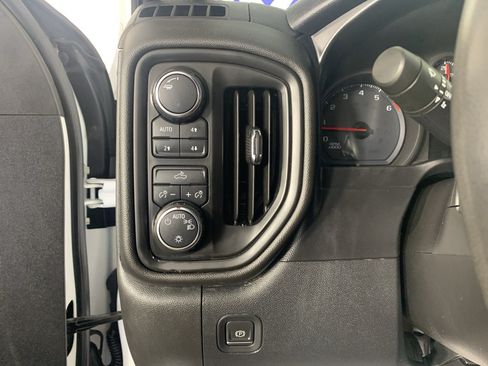 Used 2019 Chevrolet Silverado 1500 Custom Trail Boss w/ Custom Convenience Package AWD/4WD image 16