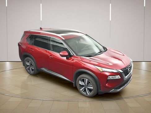 Certified 2023 Nissan Rogue SL w/ SL Premium Package FWD image 34
