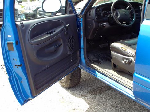 Used 2000 Dodge Ram 2500 Truck 4x4 Quad Cab image 5