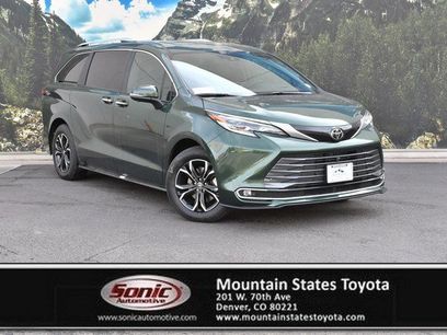 New 2026 Toyota Sienna Platinum