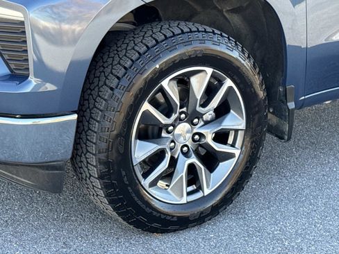 Used 2024 Chevrolet Silverado 1500 LT image 29