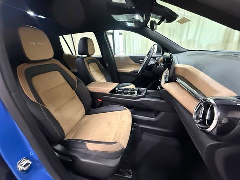 Certified 2025 Chevrolet Equinox ACTIV w/ Safety and Technology Package image 25