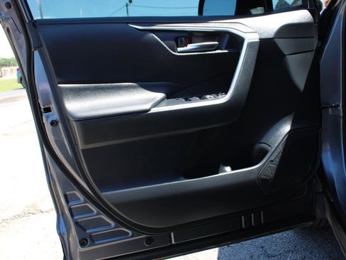 Used 2019 Toyota RAV4 XLE Premium w/ All Weather Liner Package AWD/4WD image 15