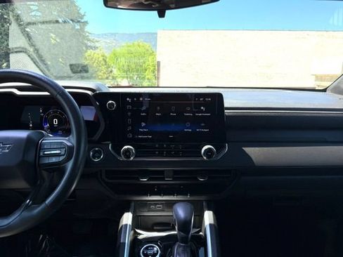 Used 2023 Chevrolet Colorado Trail Boss w/ Technology Package AWD/4WD image 14