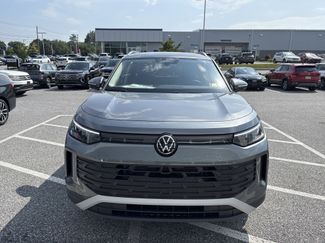 New 2025 Volkswagen Tiguan SE video 2