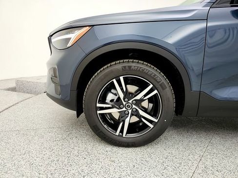 New 2026 Volvo XC40 B5 Core w/ Climate Package image 29