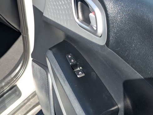 Used 2020 Kia Soul X-Line FWD image 33