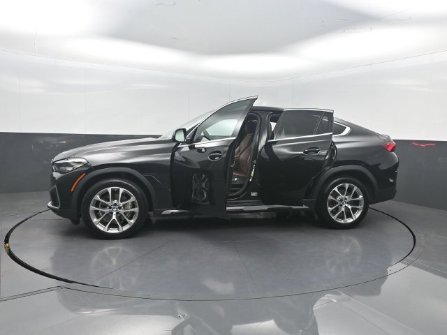 Used 2023 BMW X6 xDrive40i w/ Premium Package AWD/4WD image 32