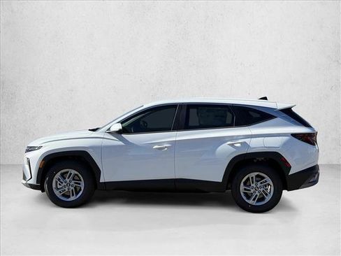 New 2026 Hyundai Tucson SE image 9