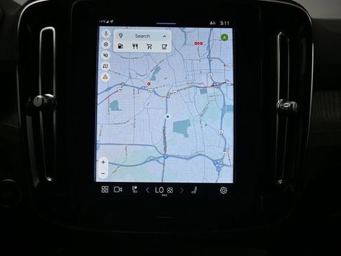 Used 2024 Volvo XC40 B5 Plus w/ Protection Package Premier image 14