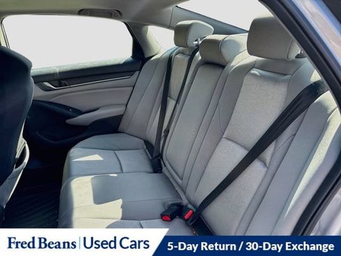 Used 2018 Honda Accord EX image 30