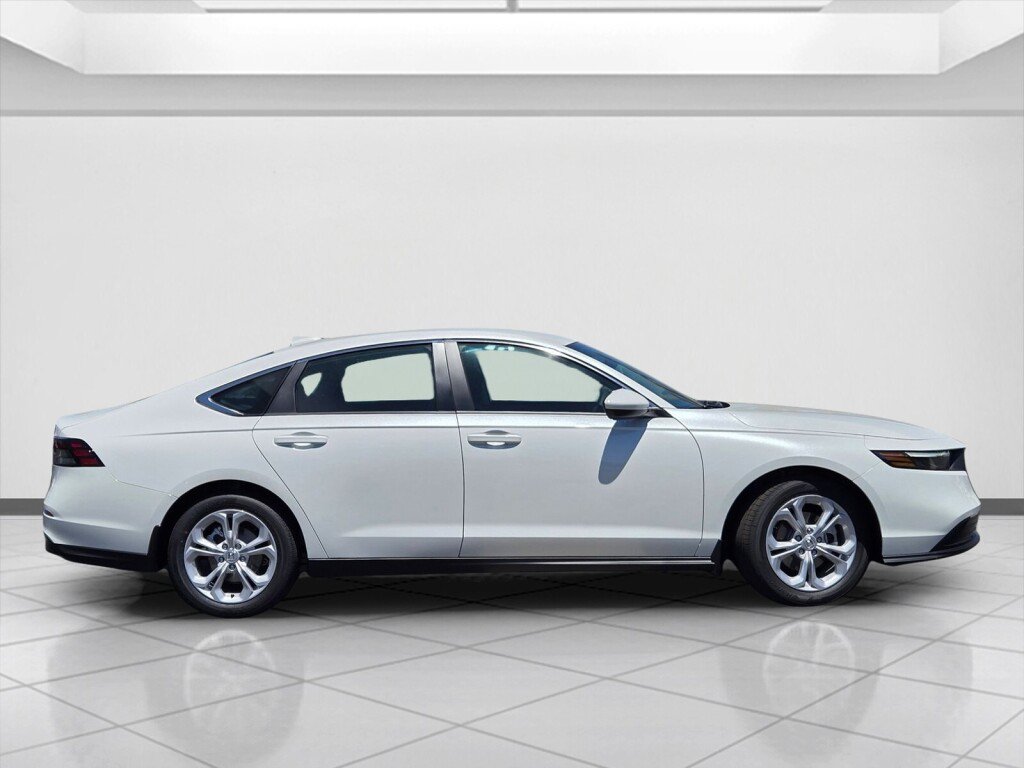New 2026 Honda Accord LX image 3