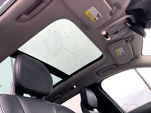 Used 2020 Volvo XC90 T6 Momentum w/ Protection Package Premier image 13