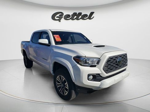 Certified 2022 Toyota Tacoma TRD Sport w/ Technology Package image 2