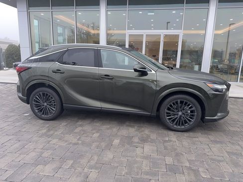 Certified 2025 Lexus RX 350 Premium w/ Accessory Package image 5