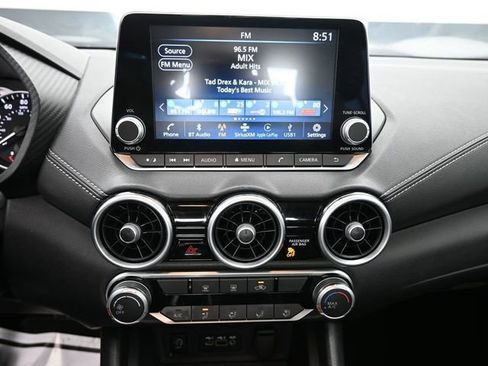 Used 2024 Nissan Sentra SV image 37