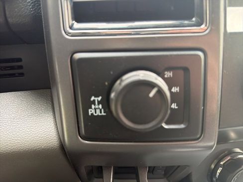 Used 2019 Ford F350 XLT w/ XLT Premium Package image 21