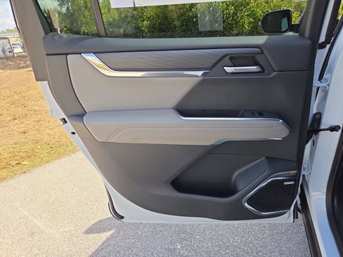 New 2026 GMC Acadia Elevation FWD image 11