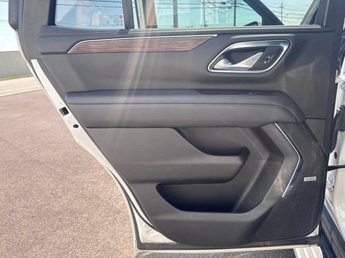 Used 2021 Chevrolet Tahoe High Country AWD/4WD image 31