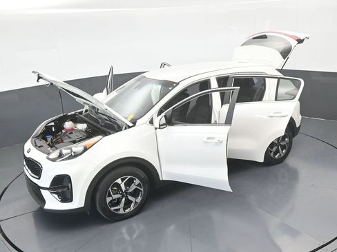 Used 2022 Kia Sportage LX image 57
