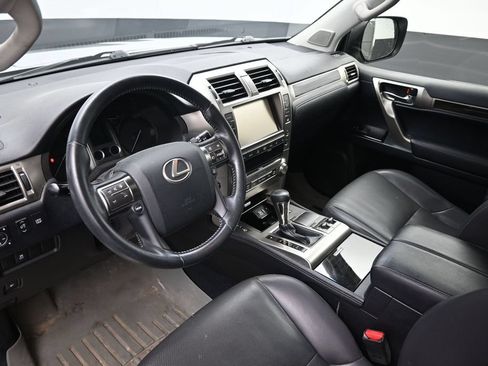 Used 2017 Lexus GX 460 w/ Navigation Package AWD/4WD image 14
