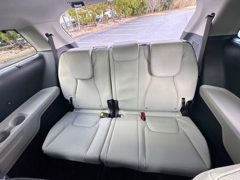 New 2026 Kia Carnival SX Prestige FWD image 21