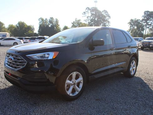 Used 2022 Ford Edge SE image 3