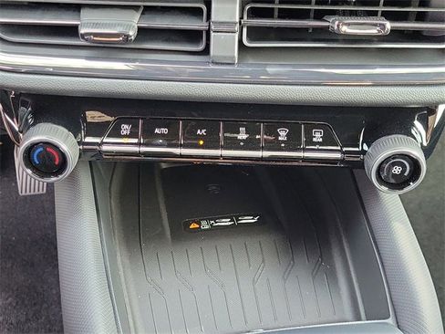 New 2026 Chevrolet Equinox EV RS image 14