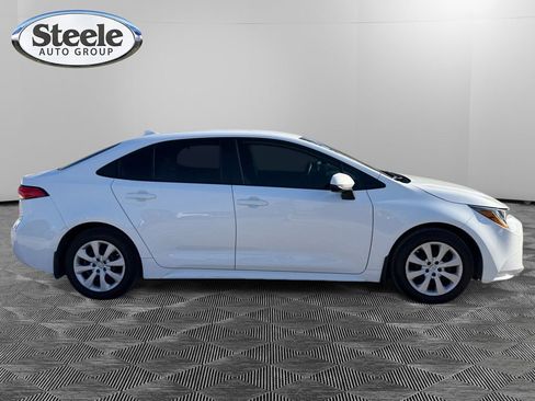 Used 2024 Toyota Corolla LE image 6