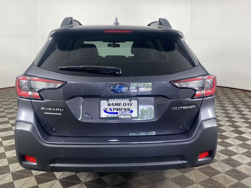 Used 2025 Subaru Outback Premium AWD/4WD image 6