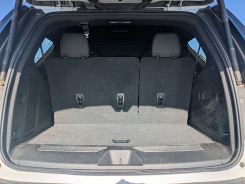 Used 2024 Chevrolet Tahoe High Country w/ Premium Package 2 image 7