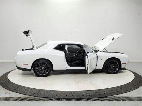 Used 2023 Dodge Challenger R/T Scat Pack w/ Plus Package image 16