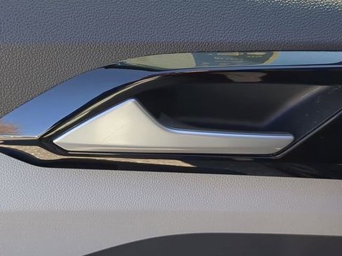 Used 2024 Volkswagen Taos S image 30