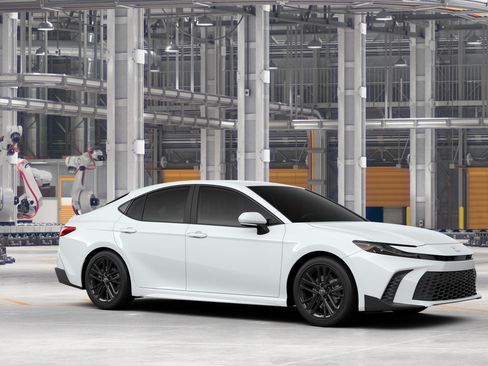 New 2026 Toyota Camry Hybrid FWD image 14
