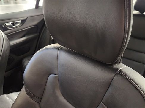 Used 2024 Volvo S60 B5 Core image 24