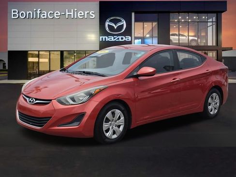Used 2016 Hyundai Elantra SE FWD image 2