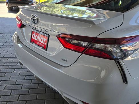 Used 2023 Toyota Camry SE w/ Cold Weather Package FWD image 15