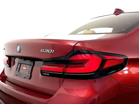 Certified 2023 BMW 530i xDrive w/ Convenience Package AWD/4WD image 28