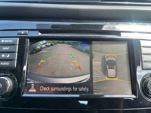 Used 2019 Nissan Rogue Sport SV w/ Technology Package AWD/4WD image 18
